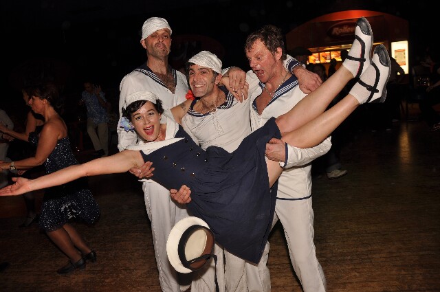 min 2009 11 22 riot 518